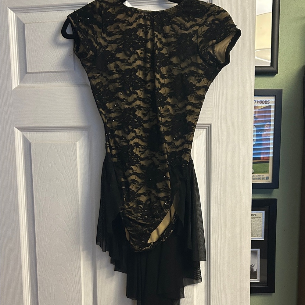 Elegant Black Lace Lyrical Dress